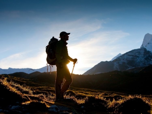 Cannabis Before a Hike: What to Pack and What to Avoid